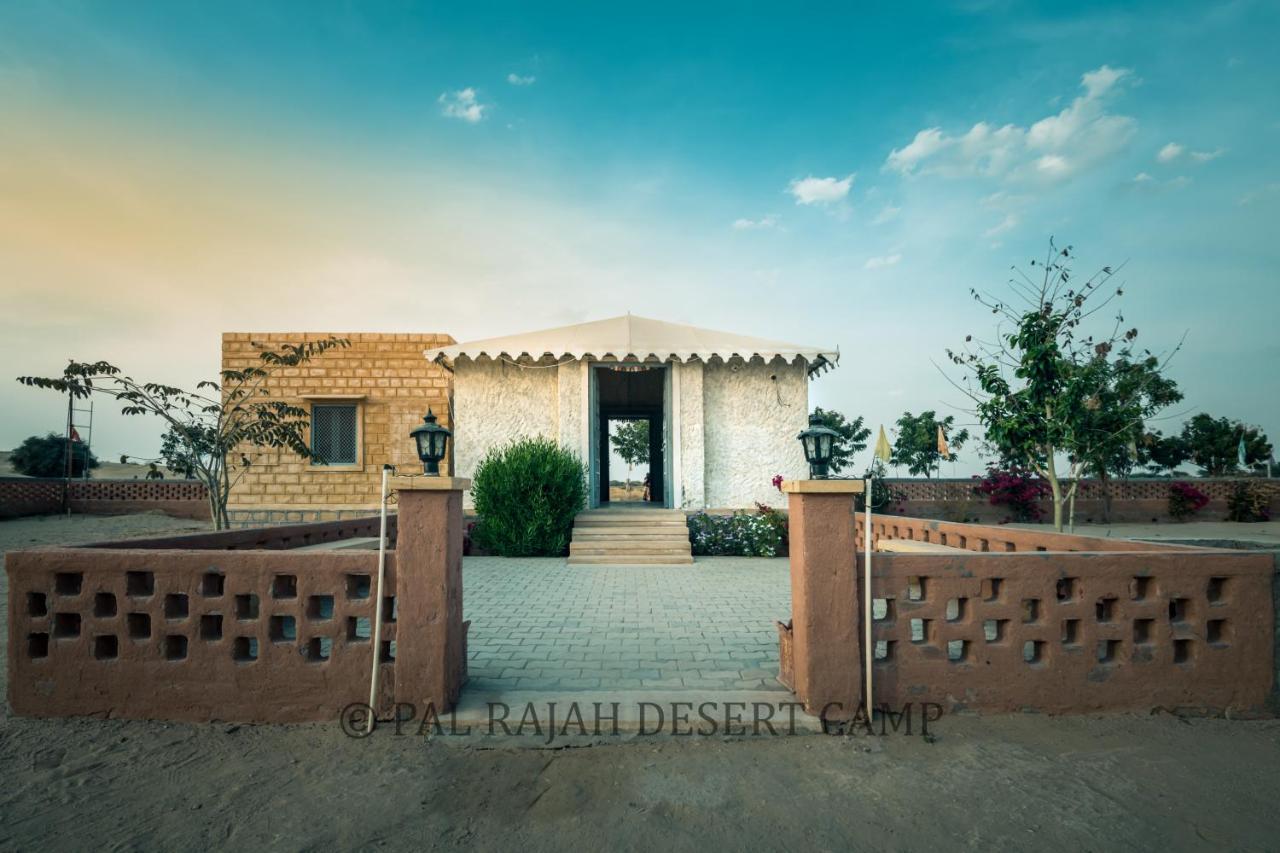 Pal Rajah Desert Camp Kuri Exterior photo