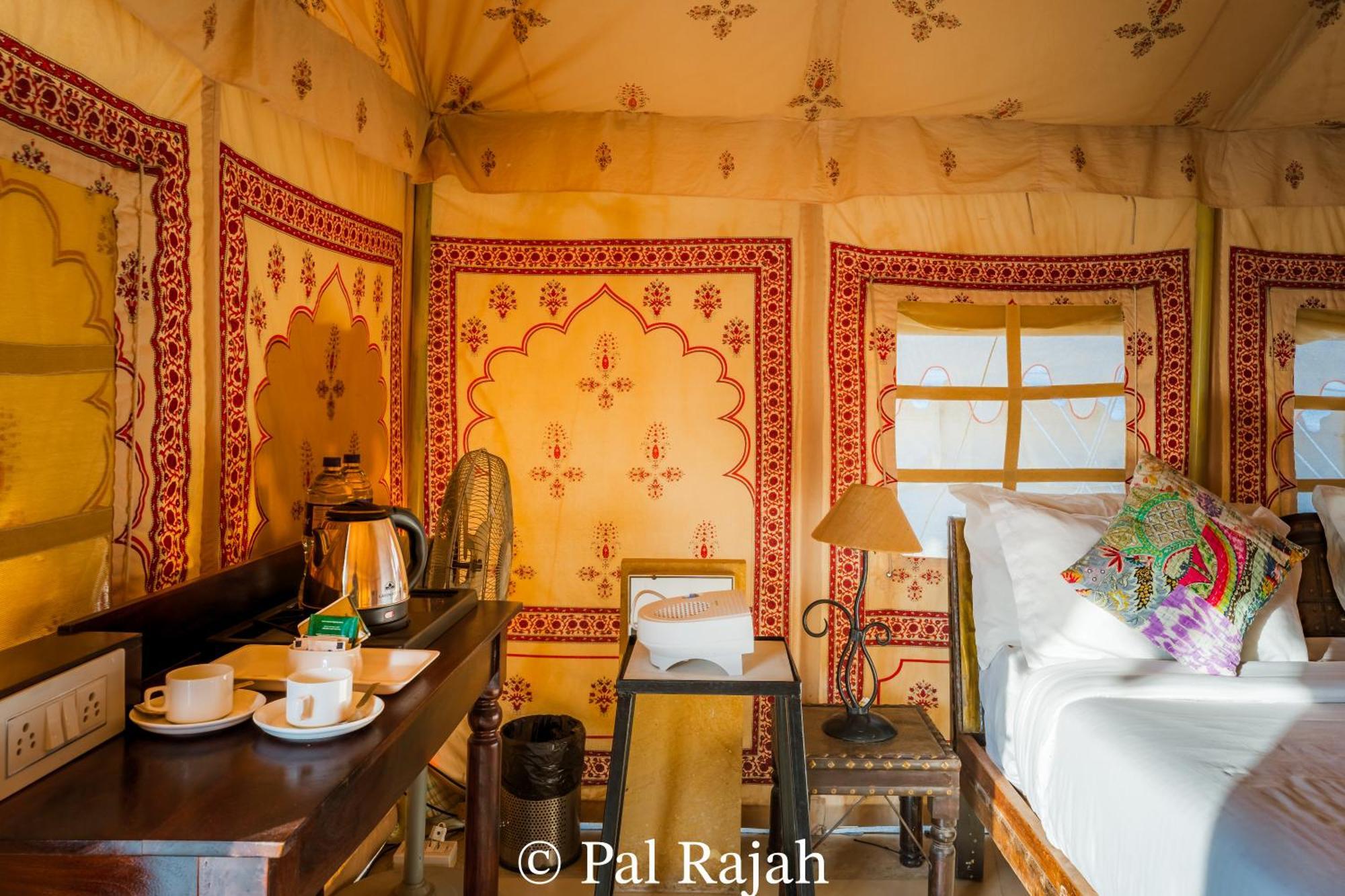 Pal Rajah Desert Camp Kuri Exterior photo