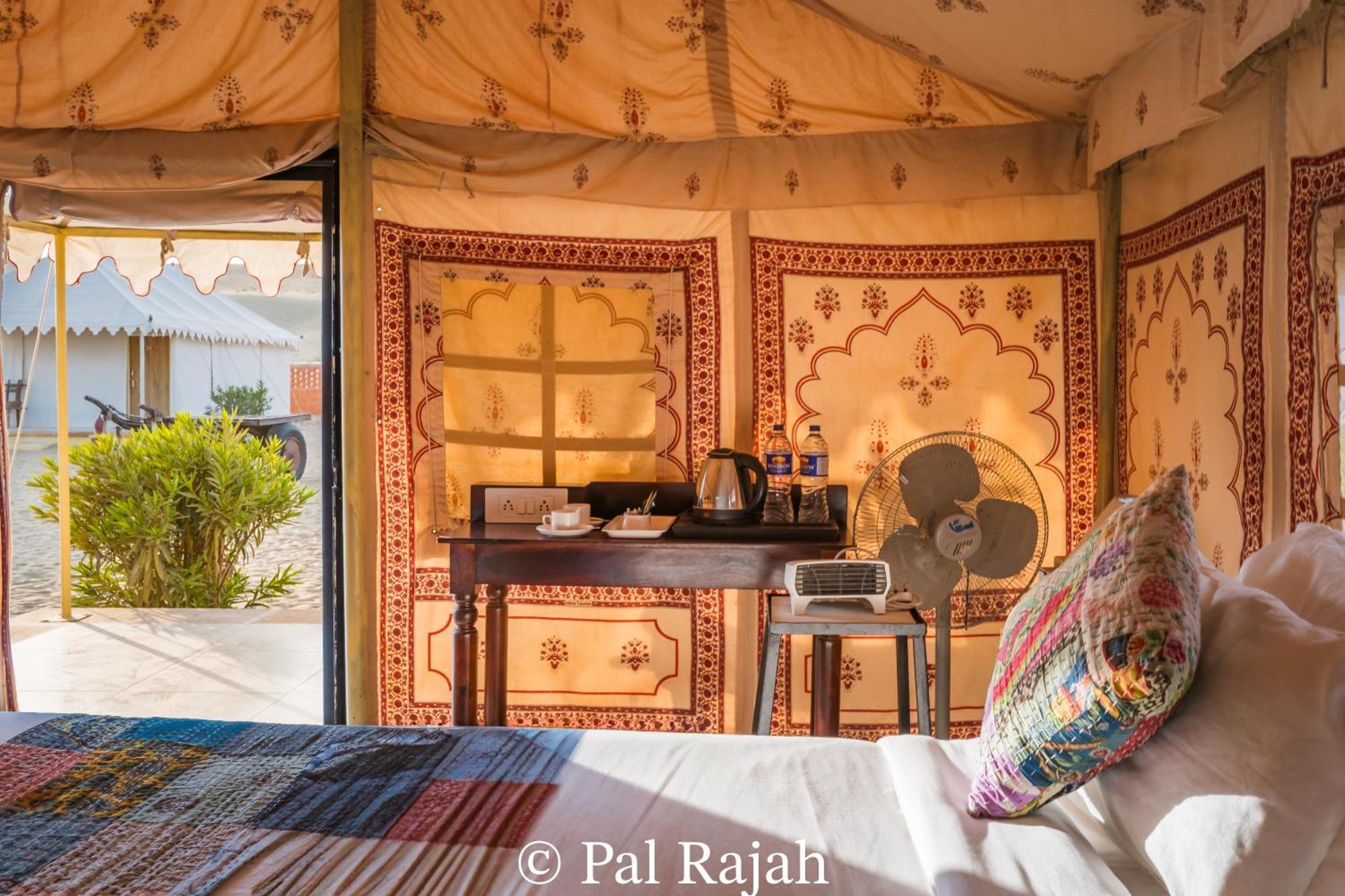 Pal Rajah Desert Camp Kuri Exterior photo